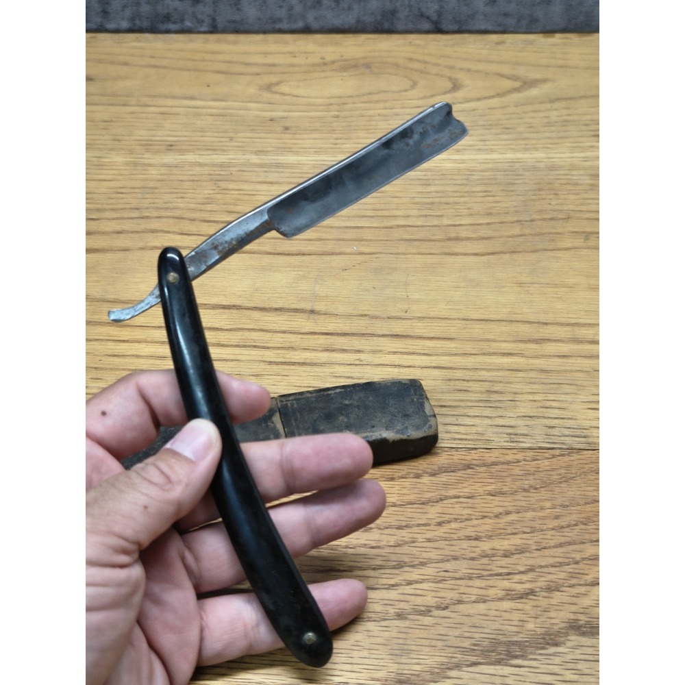 Vintage J.R. Torrey Razor Co. Straight Razor, Worcester Mass - Picture 4 of 5